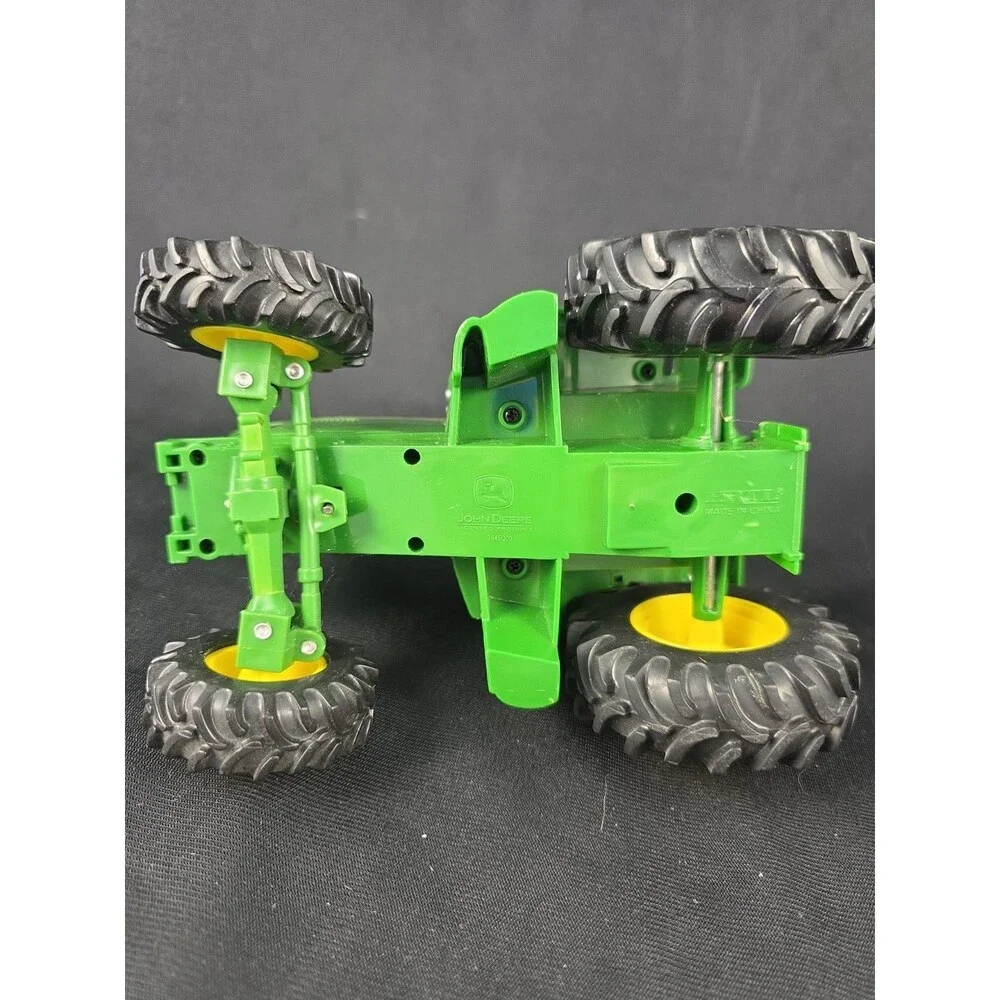 ERTL JOHN DEERE TOY TRACTOR ERTL Die-cast 7